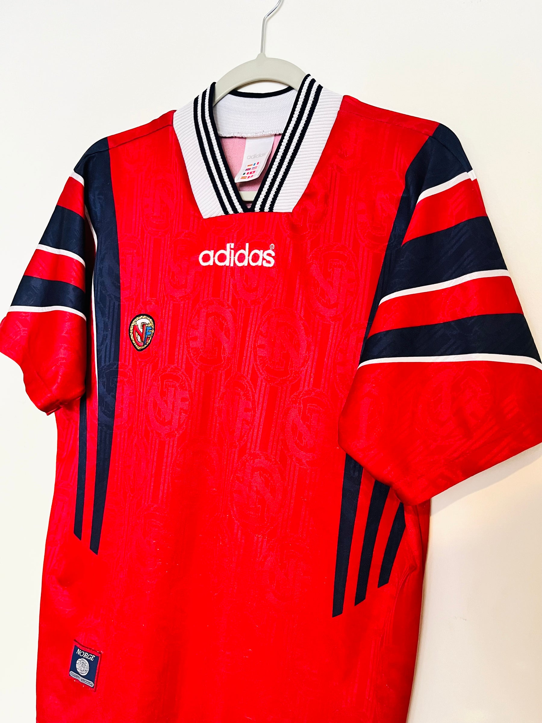 Norway 1996/97 Home Shirt Medium