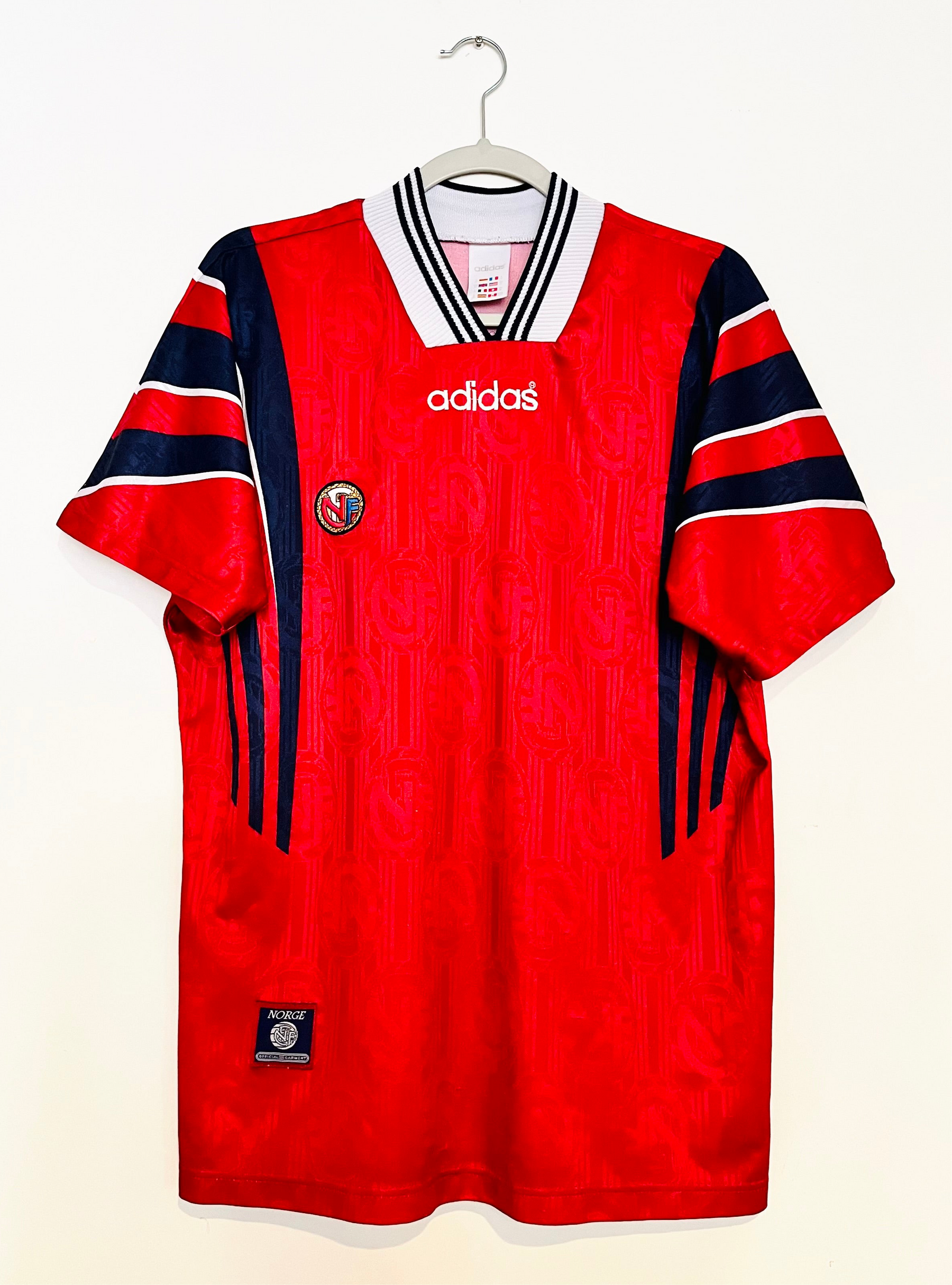 Norway 1996/97 Home Shirt Medium